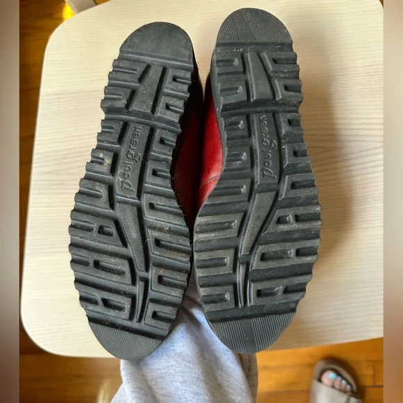 Paul Green EUC studded cherry red loafers size 6.5 - Picture 3 of 3